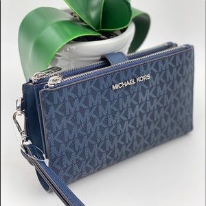 Michael Kors LG Wallet Wristlet Double Zip